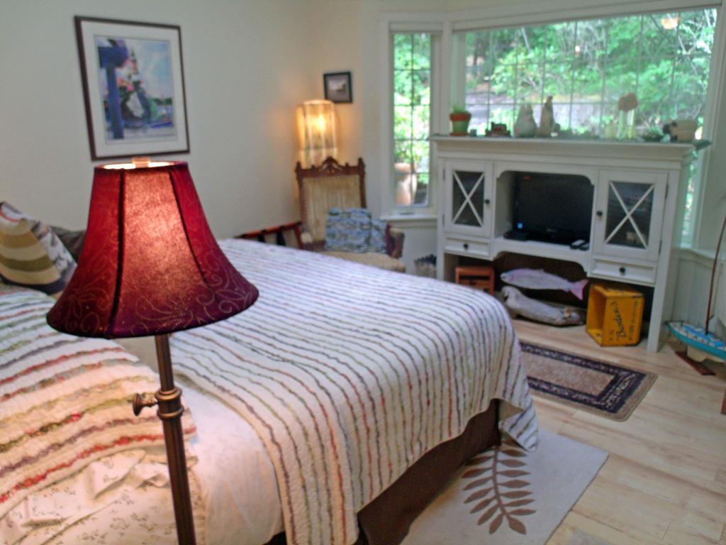 Inn To The Woods Friday Harbor Habitación foto